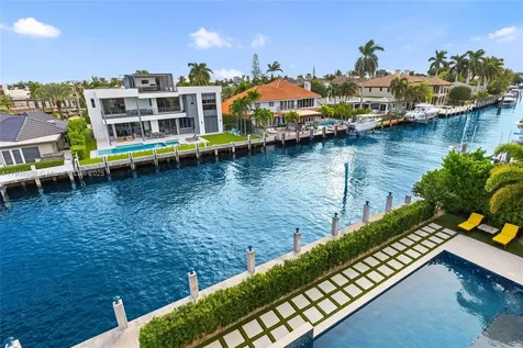 70 Bay Colony Lane Fort Lauderdale FL 33308