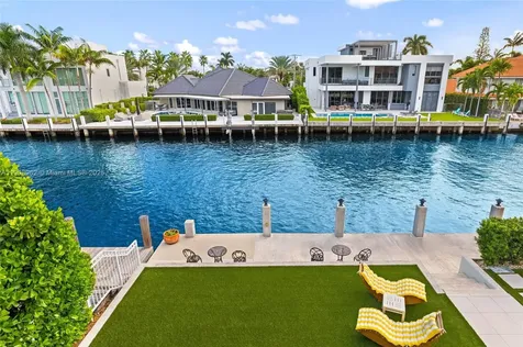 70 Bay Colony Lane Fort Lauderdale FL 33308
