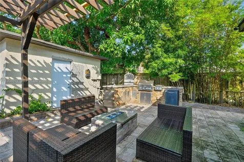 155 NW 124th Street North Miami FL 33168