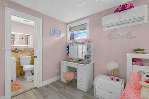 155 NW 124th Street North Miami FL 33168