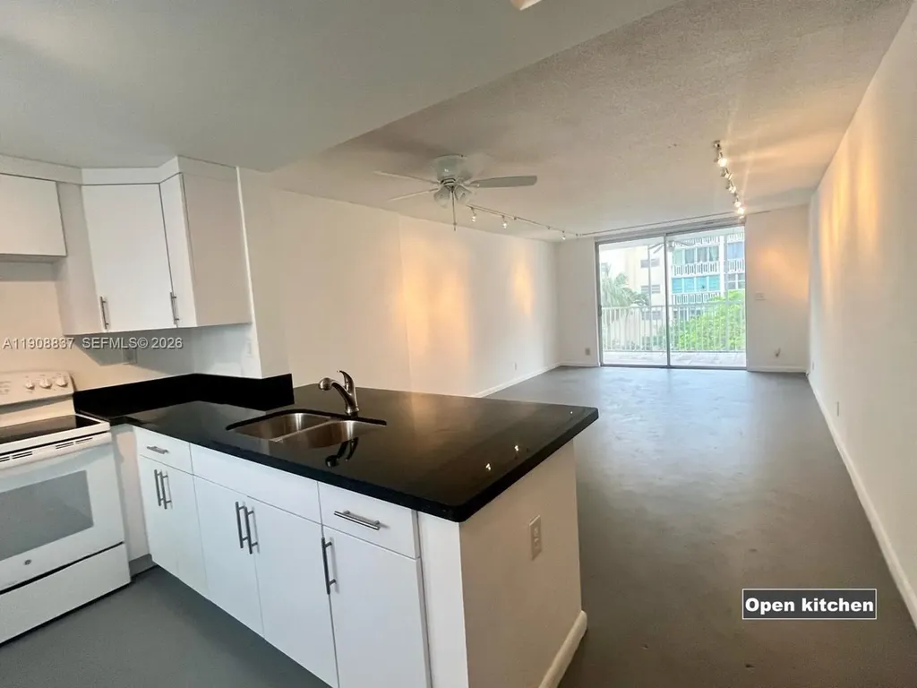 619 NE 14th Avenue Hallandale Beach FL 33009