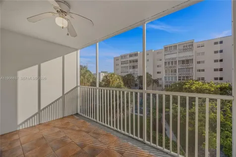619 NE 14th Avenue Hallandale Beach FL 33009