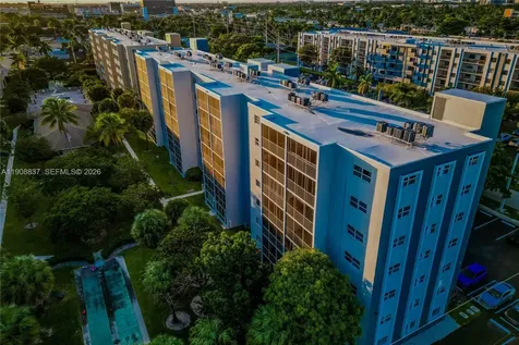 619 NE 14th Avenue Hallandale Beach FL 33009