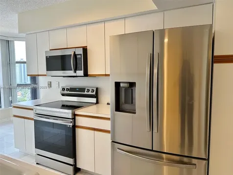 19101 NE 36th Court Aventura FL 33180