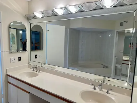 19101 NE 36th Court Aventura FL 33180