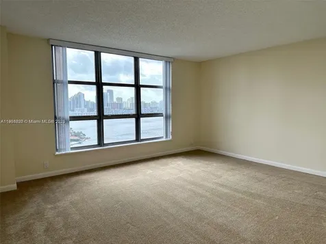 19101 NE 36th Court Aventura FL 33180