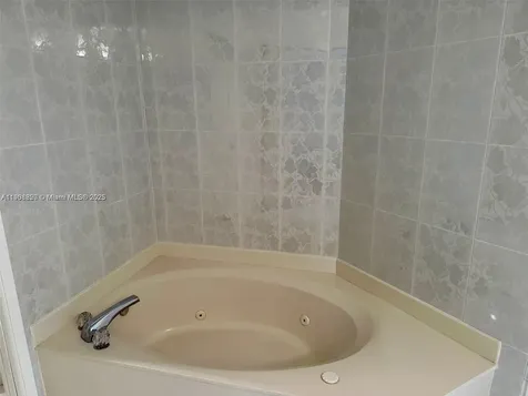 19101 NE 36th Court Aventura FL 33180