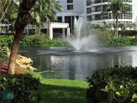 19101 NE 36th Court Aventura FL 33180