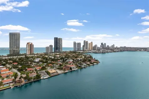 19101 NE 36th Court Aventura FL 33180