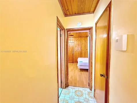 880 E 28th Street Hialeah FL 33013