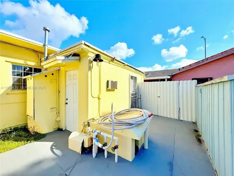 880 E 28th Street Hialeah FL 33013