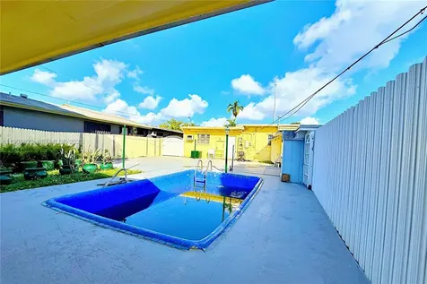 880 E 28th Street Hialeah FL 33013