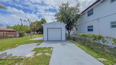 2462 Johnson Street Hollywood FL 33020