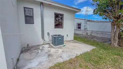 2462 Johnson Street Hollywood FL 33020