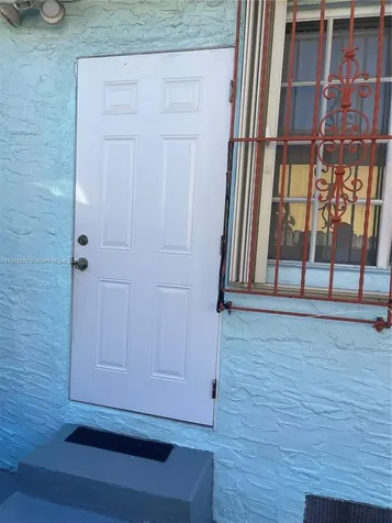 1832 SW 3rd Street Miami FL 33135