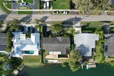 2010 NE 196th Terrace North Miami Beach FL 33179