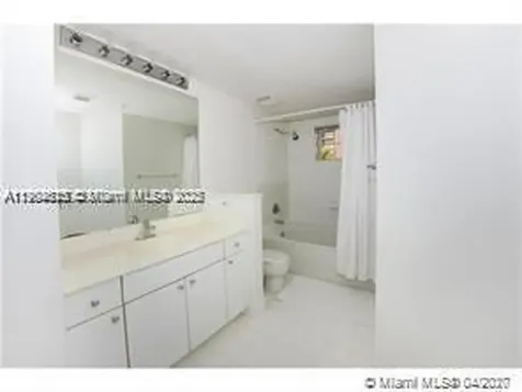 17125 N Bay Road Sunny Isles Beach FL 33160