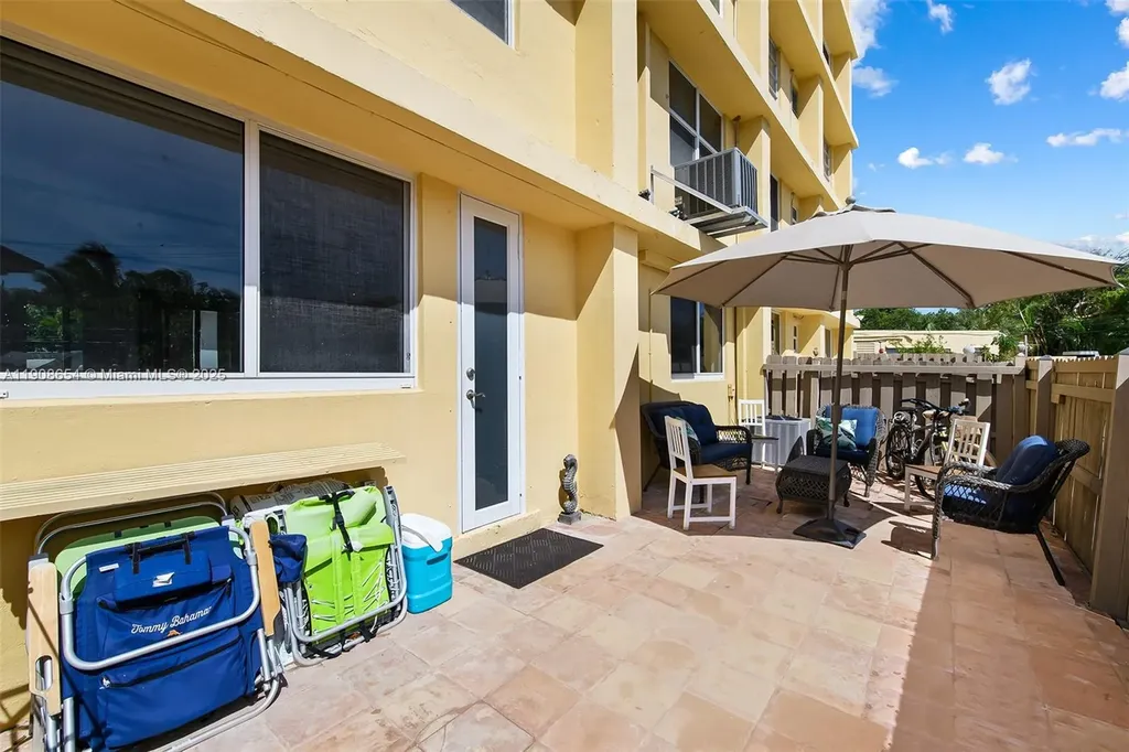 2400 NE 9th Street Fort Lauderdale FL 33304