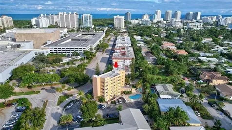 2400 NE 9th Street Fort Lauderdale FL 33304