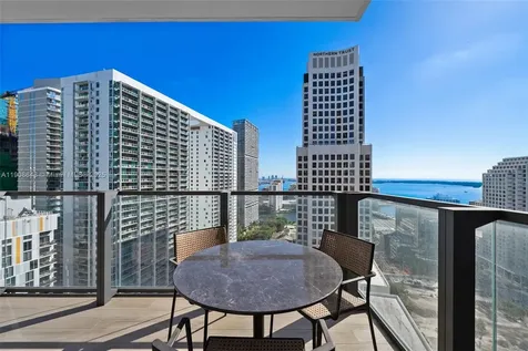68 SE 6th Street Miami FL 33131