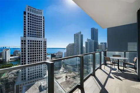 68 SE 6th Street Miami FL 33131