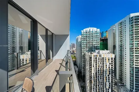 68 SE 6th Street Miami FL 33131