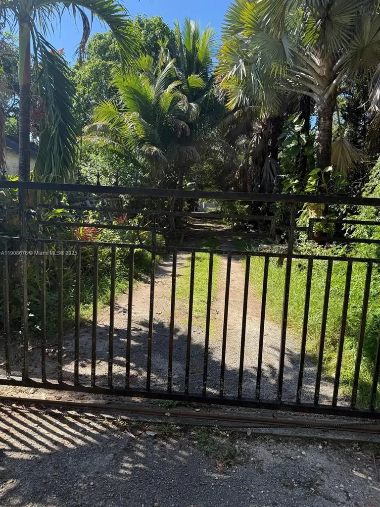 Miami FL 33177