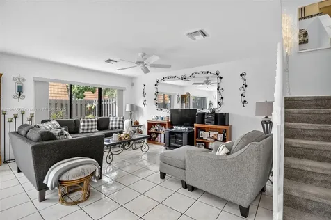1413 SW 109th Way Davie FL 33324