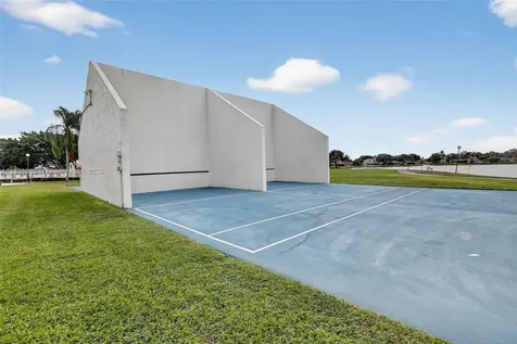 1413 SW 109th Way Davie FL 33324