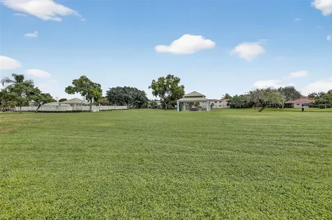 1413 SW 109th Way Davie FL 33324