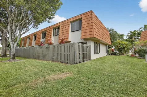 1413 SW 109th Way Davie FL 33324