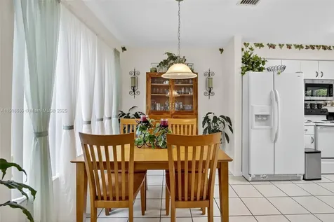 1413 SW 109th Way Davie FL 33324