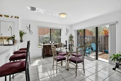1413 SW 109th Way Davie FL 33324