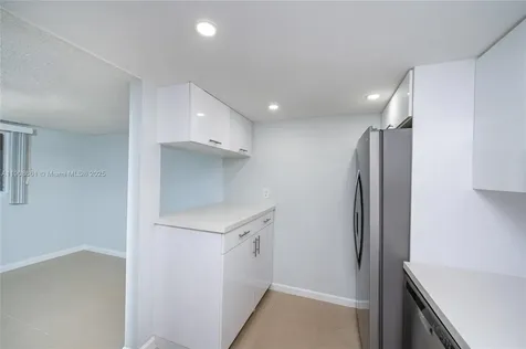 10421 Mahogany Key Circle Miami FL 33196