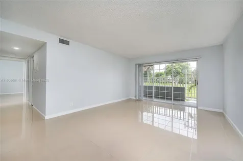 10421 Mahogany Key Circle Miami FL 33196