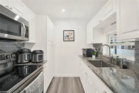 660 E 38th Street Hialeah FL 33013