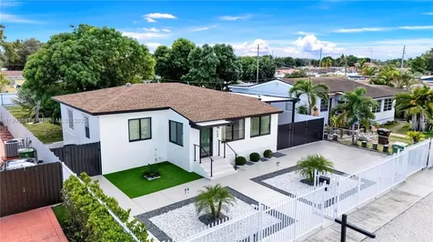 660 E 38th Street Hialeah FL 33013