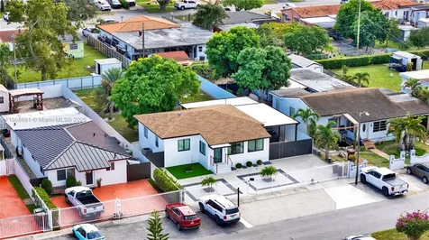 660 E 38th Street Hialeah FL 33013