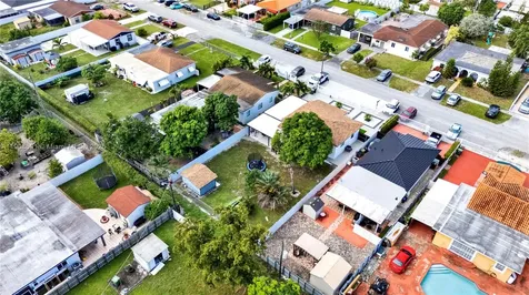 660 E 38th Street Hialeah FL 33013