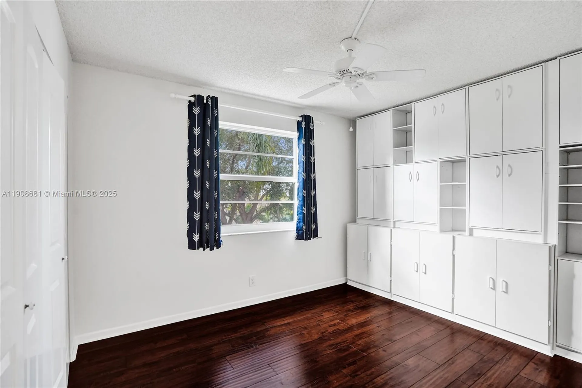 2220 N Cypress Bend Drive Pompano Beach FL 33069
