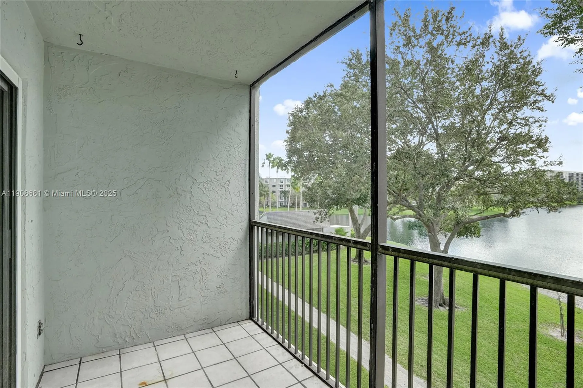 2220 N Cypress Bend Drive Pompano Beach FL 33069