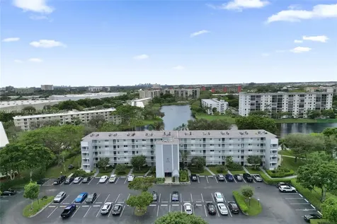 2220 N Cypress Bend Drive Pompano Beach FL 33069