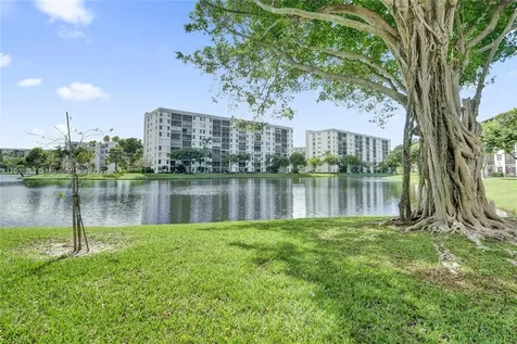2220 N Cypress Bend Drive Pompano Beach FL 33069