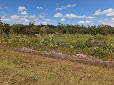 15527 NW 252nd Okeechobee FL 34972