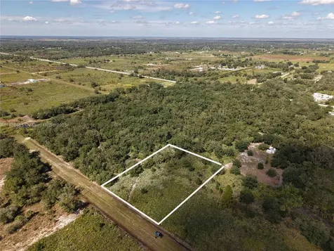 15527 NW 252nd Okeechobee FL 34972