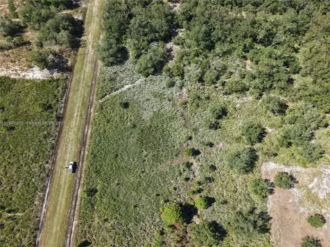 15527 NW 252nd Okeechobee FL 34972