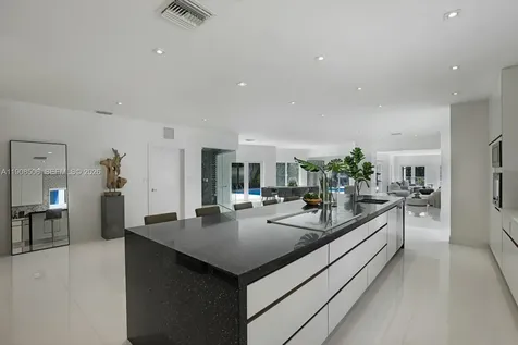 1040 S Shore Drive Miami Beach FL 33141
