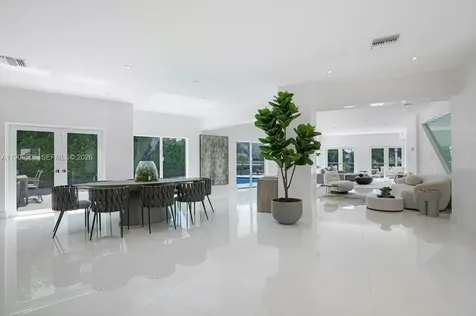 1040 S Shore Drive Miami Beach FL 33141