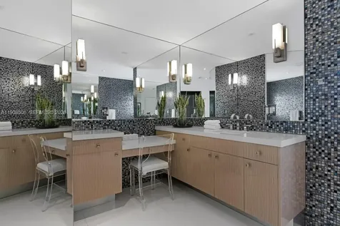 1040 S Shore Drive Miami Beach FL 33141