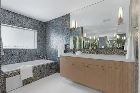1040 S Shore Drive Miami Beach FL 33141